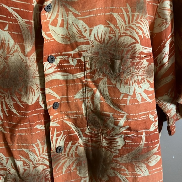 Linen blend Hawaiian style button down shirt B1 - Picture 2 of 3